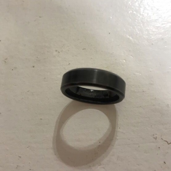 Ring - Picture 2 of 2