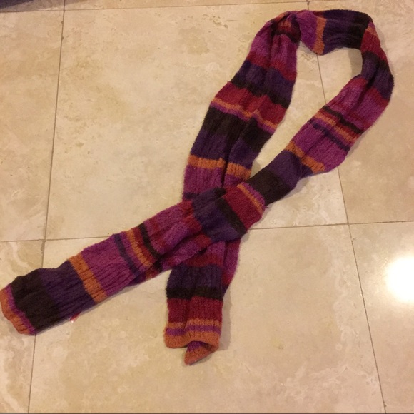 Scarf NWT - Picture 1 of 4