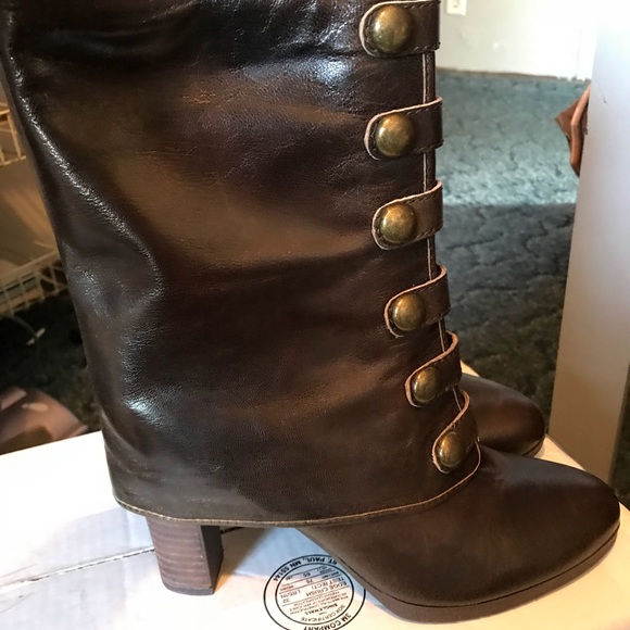 Nine West Brown Booties - Picture 1 of 4