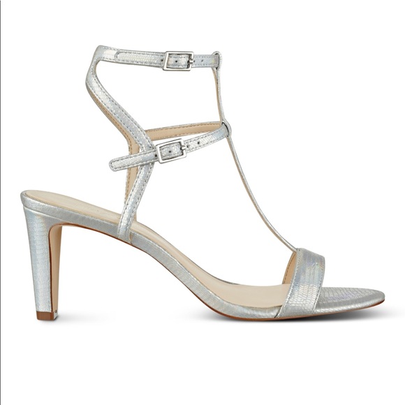 Metallic Silver Leather Ankle Strap T Strap Sandal - Picture 5 of 5