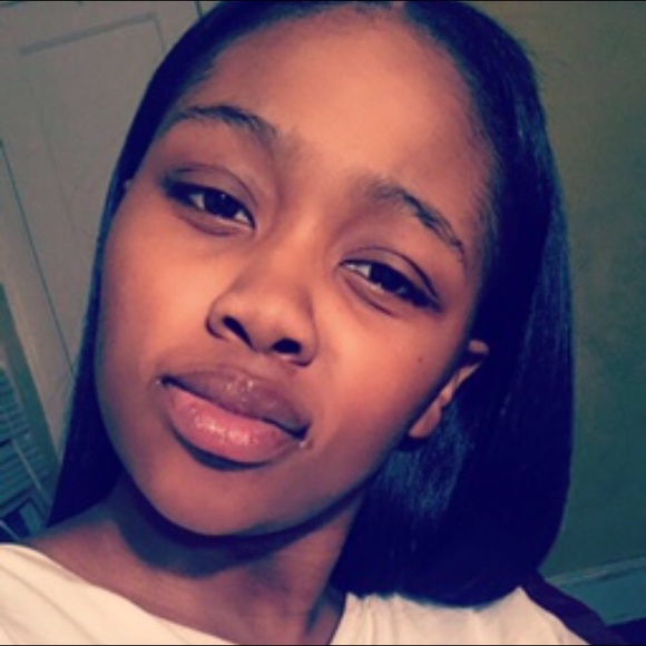 Meet your Posher, Janell - Picture 1 of 1