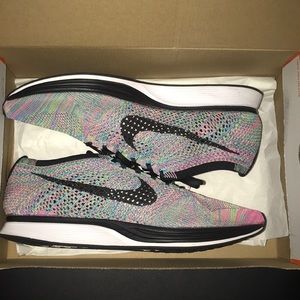 Nike Flyknit Racer