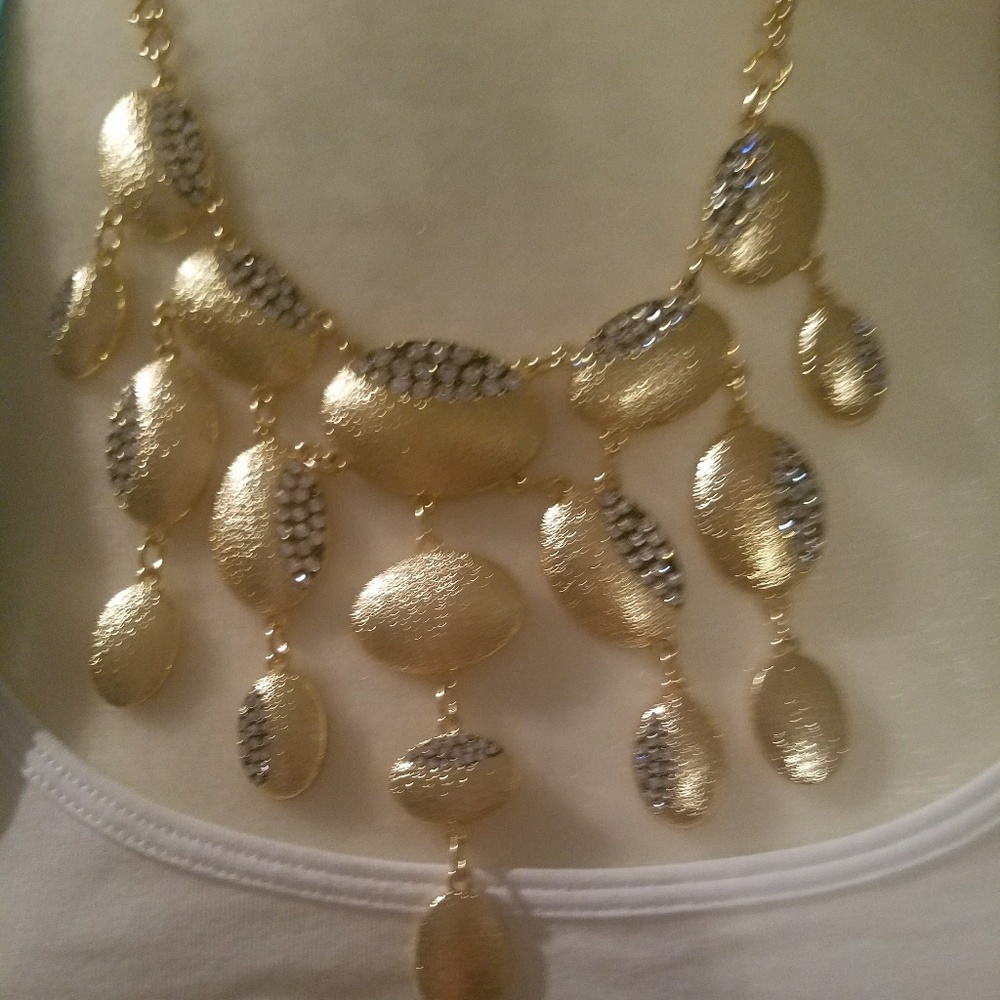  NWT Gold Statement Necklace.