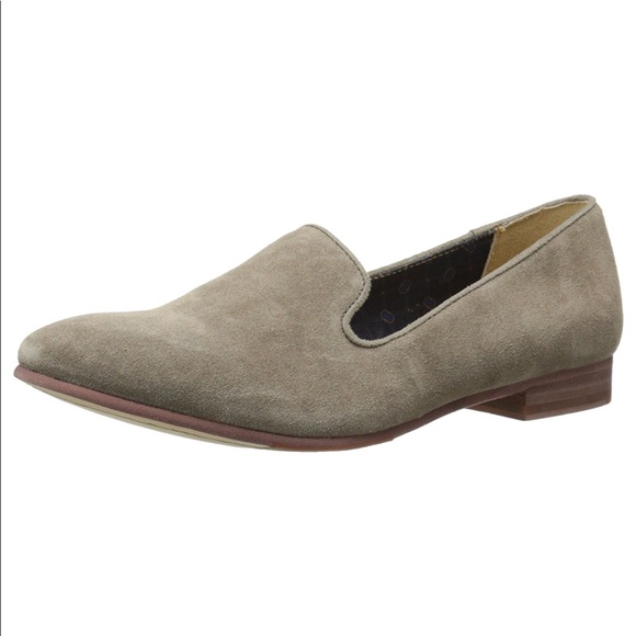 Smoking Flat Slip-On Leather Loafer - Picture 6 of 8