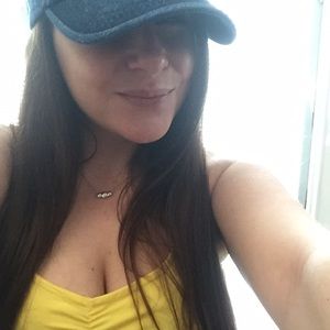 Meet your Posher, Rebecca