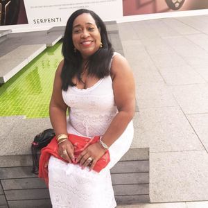 Meet your Posher, Dot