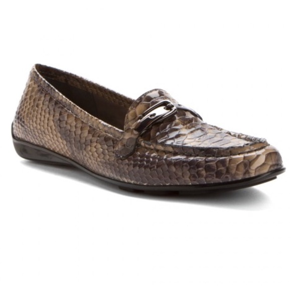 Snake Print Leather Loafers - Picture 5 of 8