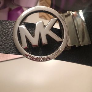 Michael Kors black & silver belt