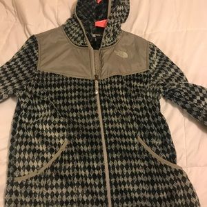 GIRLS HOODED NORTHFACE SIZE 18