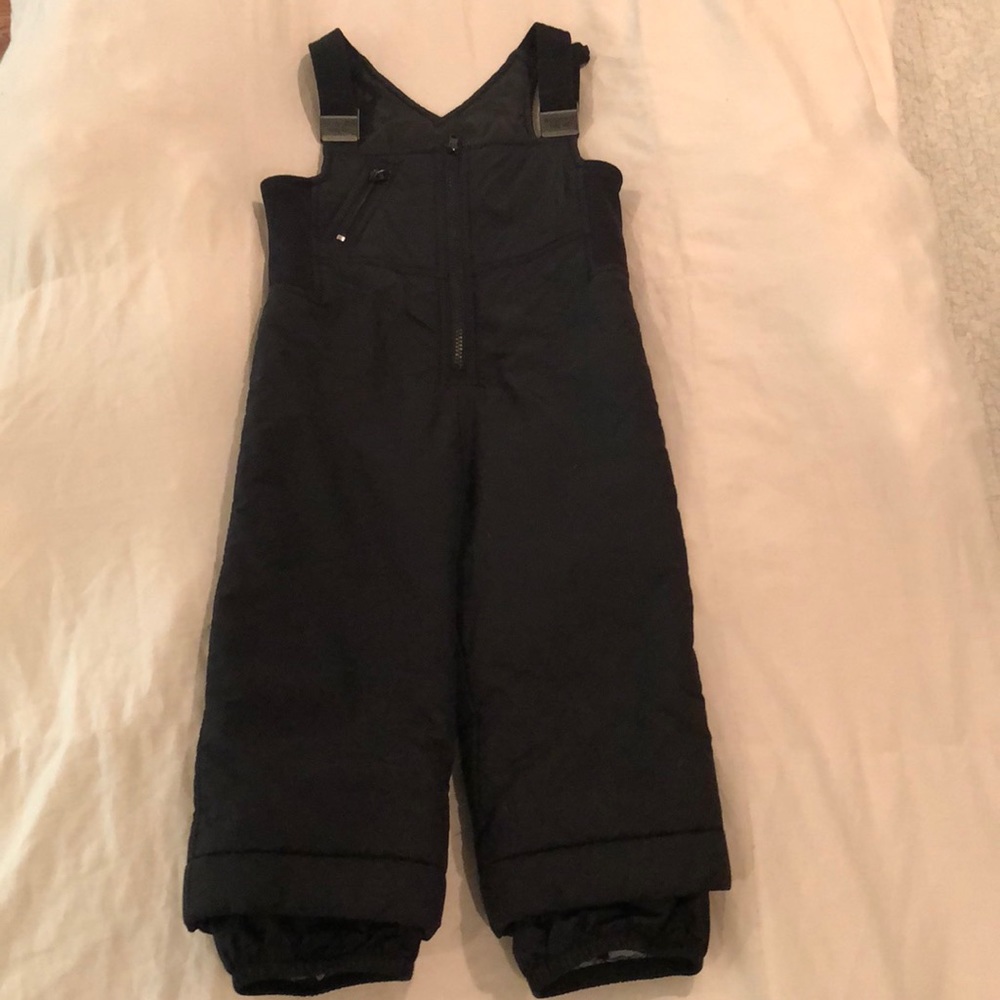 Rugged Bear Boys size 3 overall snow suit.