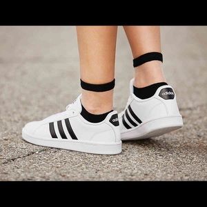 Adidas Advantage Sneaker