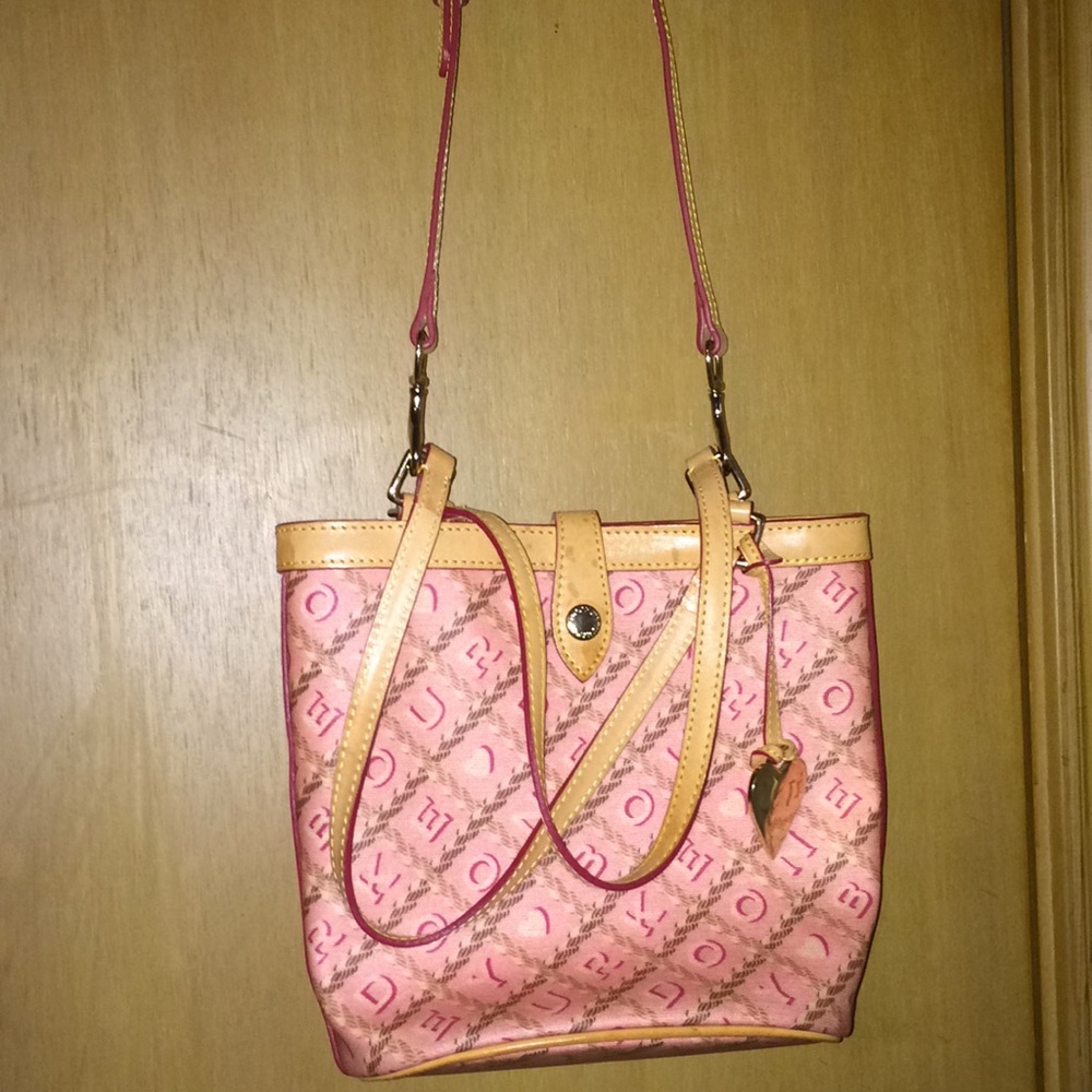 Medium Dooney & Bourke
