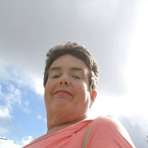 Meet your Posher, Johnette