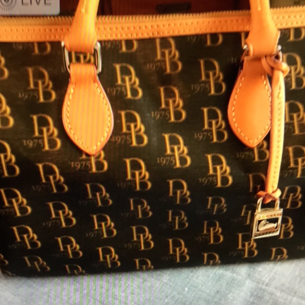 Dooney & Bourke