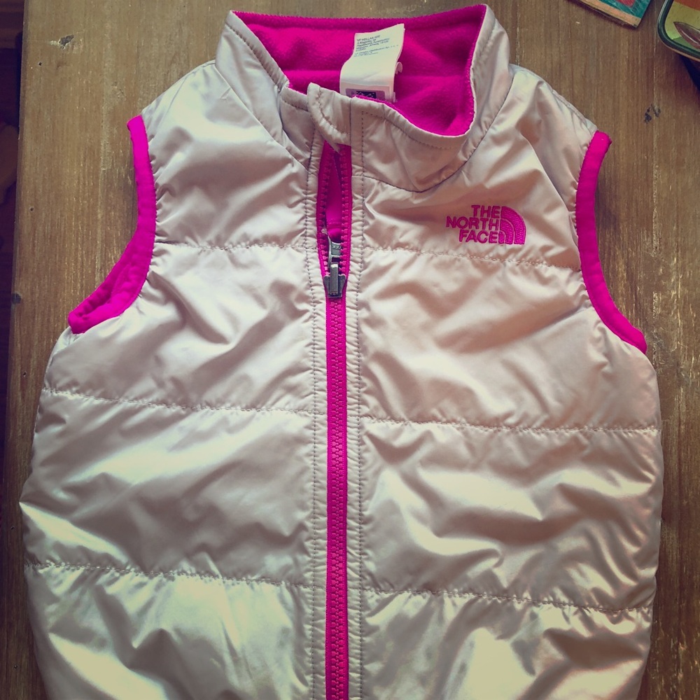 North Face Infant Reversible Vest~~ Size 18-24 Mo
