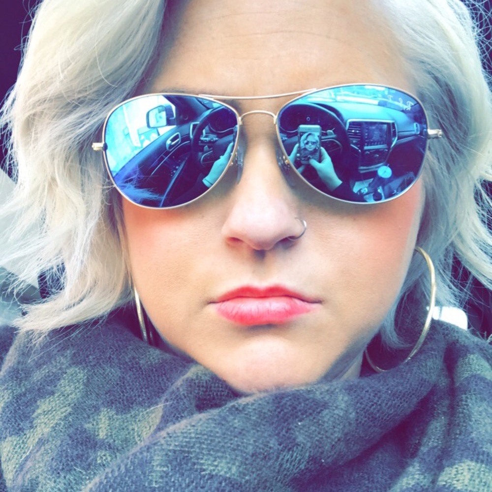 Meet your Posher, Jocelyn