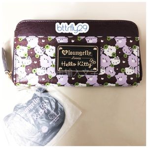 Hello Kitty Wallet 😻