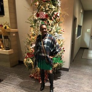 Meet your Posher, Katina