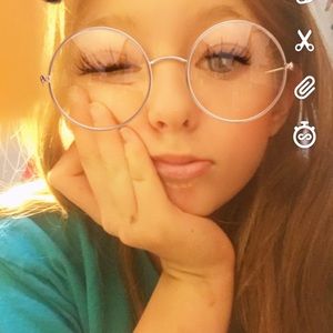 Meet your Posher, Josie