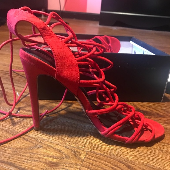 Heels - Picture 2 of 3