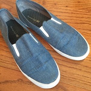 🎈Blue Chambray Slip On Sneakers
