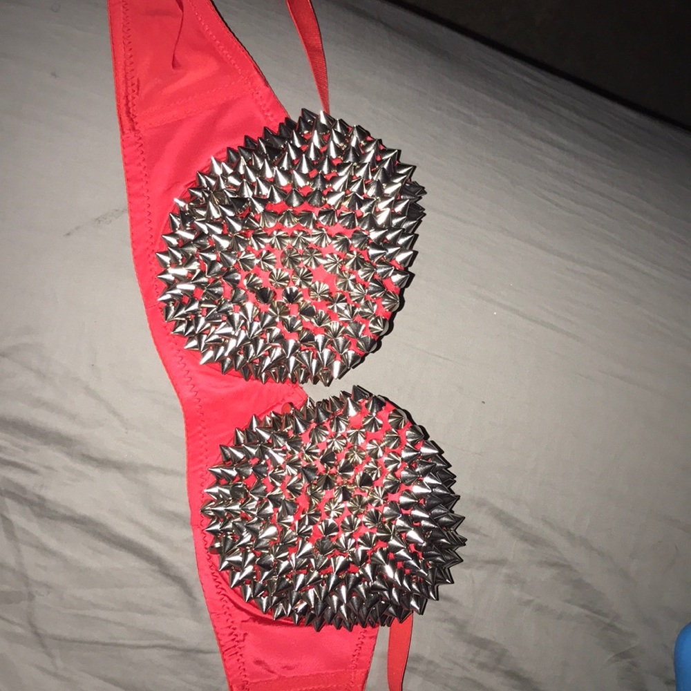 Sexy spiked bra
