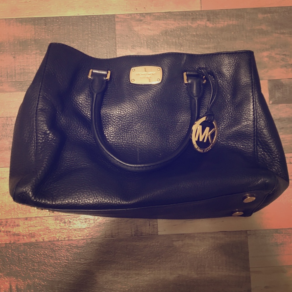 Michael Kors black leather purse