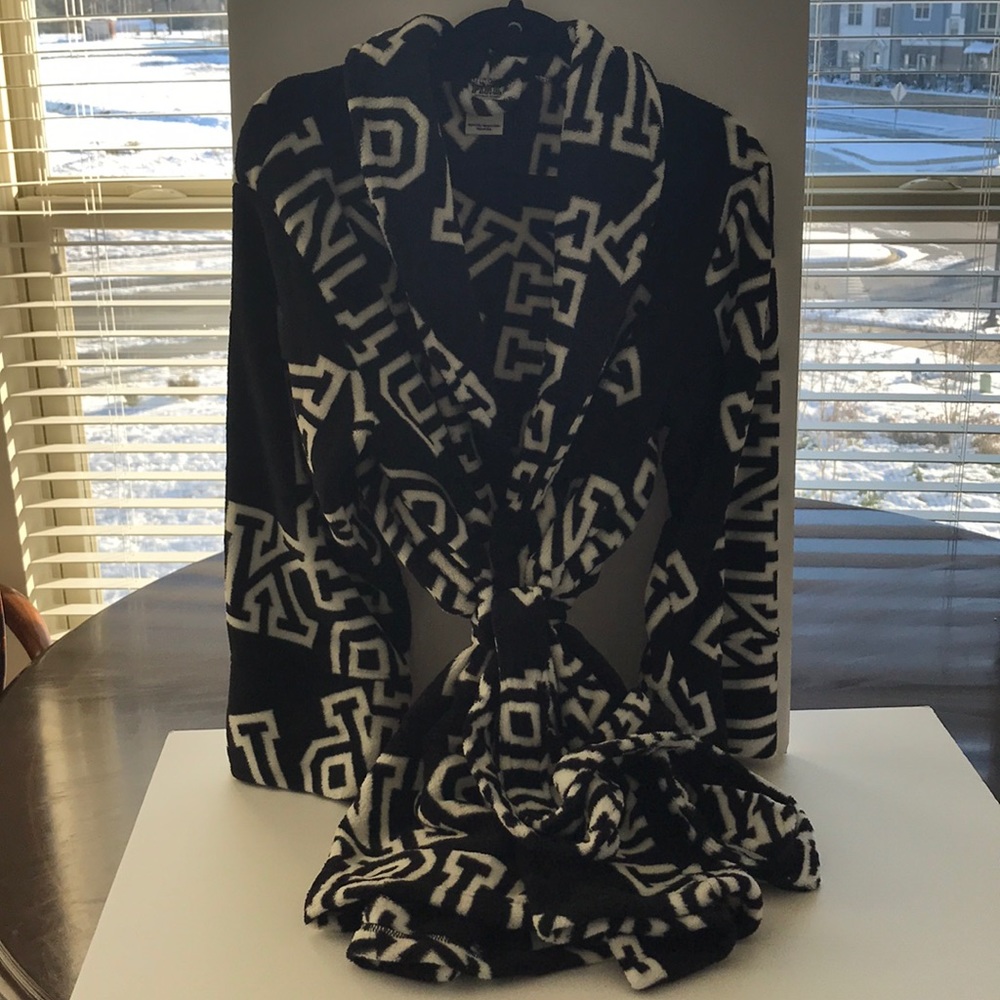 Plush black and white robe from the pink store