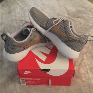 Nike Roshe One