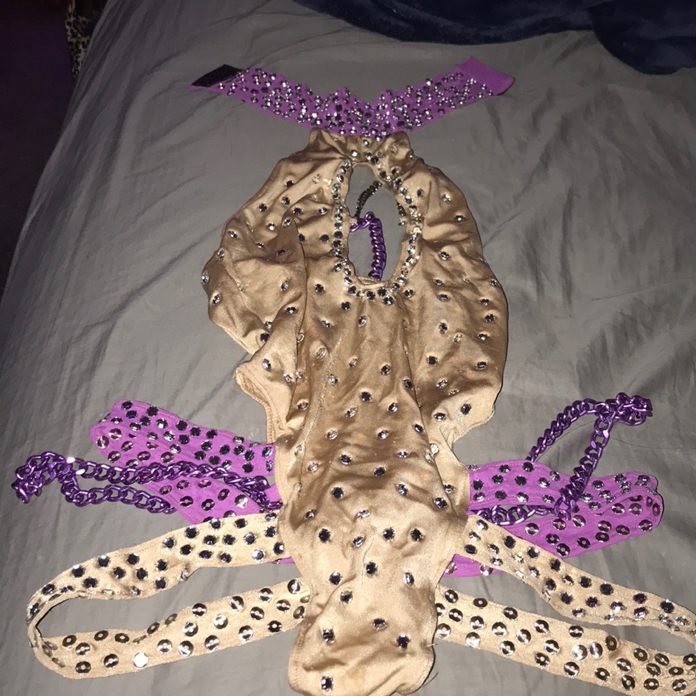 CUSTOM MADE EXOTIC DANCEWEAR