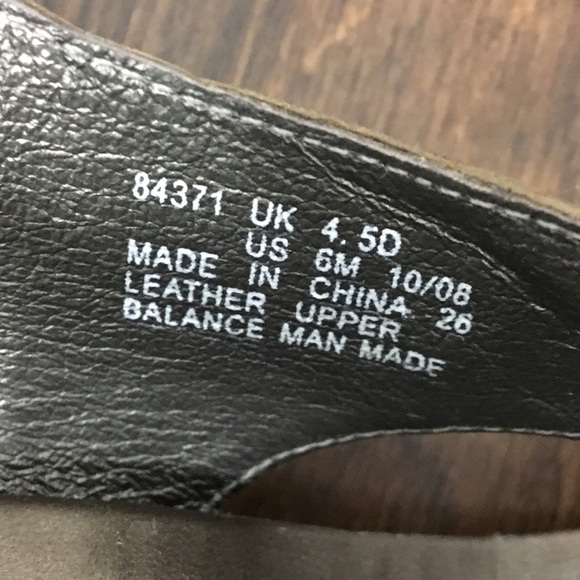 Clark’s Pewter Sandals - Picture 5 of 8