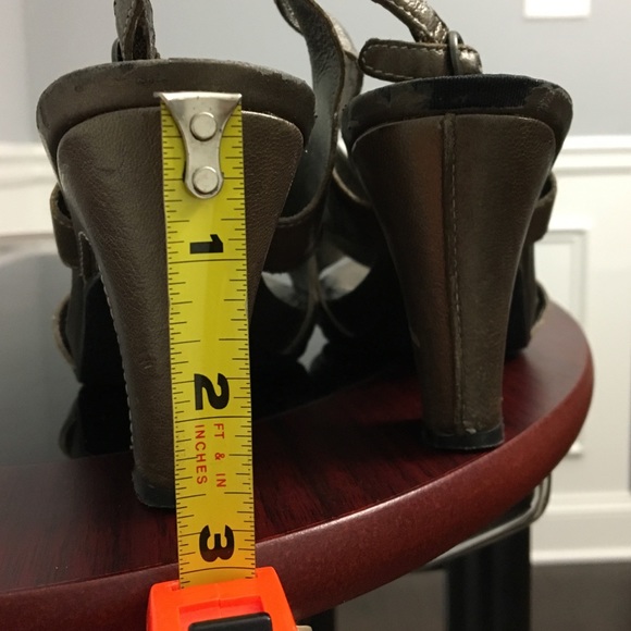 Clark’s Pewter Sandals - Picture 6 of 8