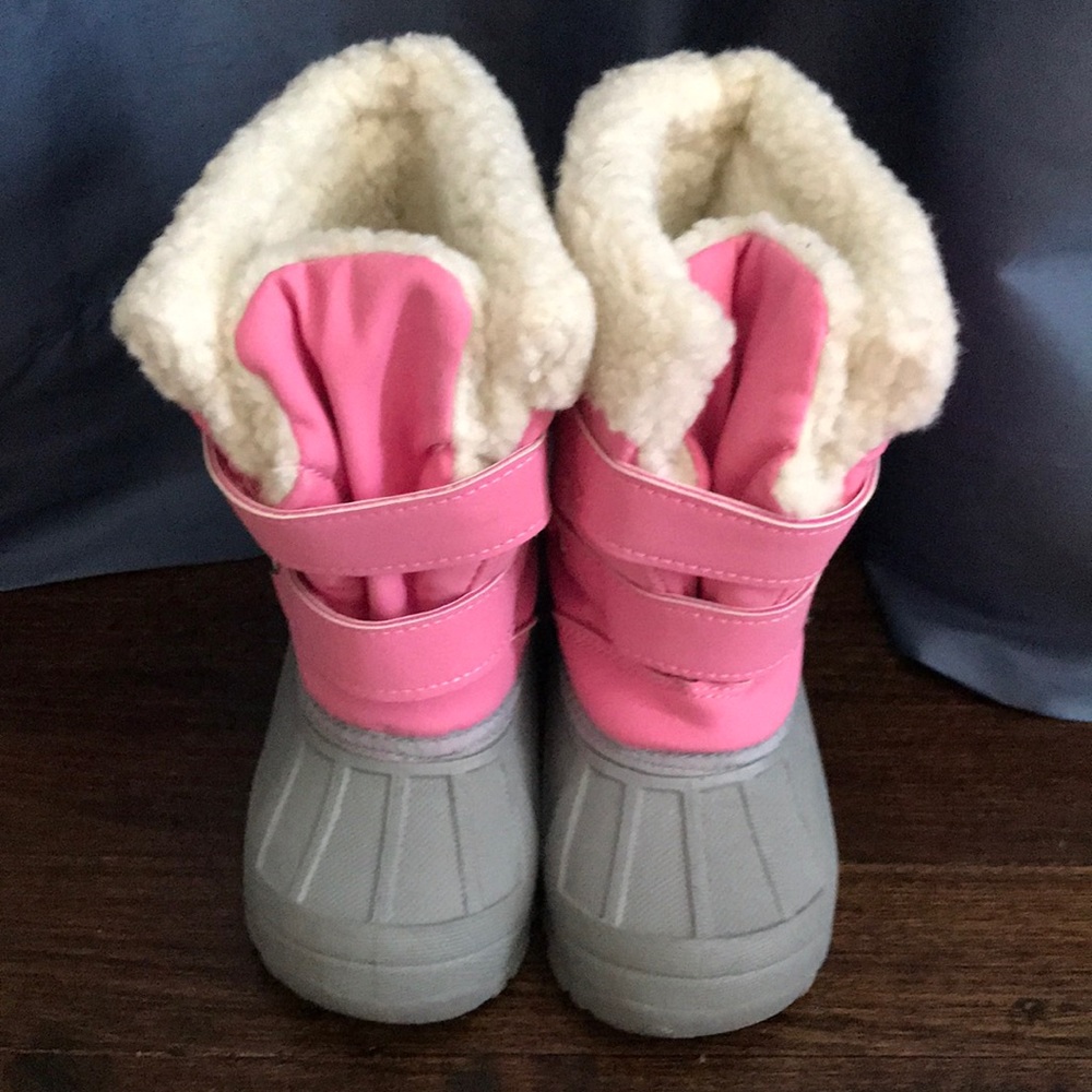 Toddler Girl Snow Boots - Pink - Barely Worn!!