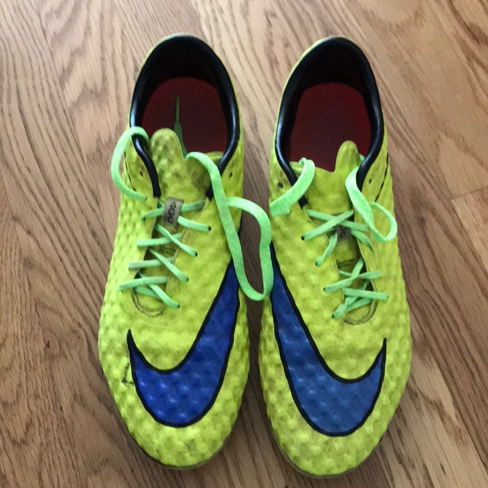 Nike hypervenon soccer cleats