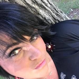 Meet your Posher, Tonya