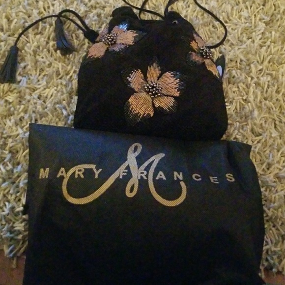 New Mary Frances Purse - Picture 1 of 3