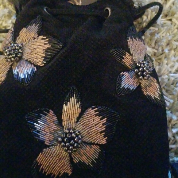 New Mary Frances Purse - Picture 2 of 3