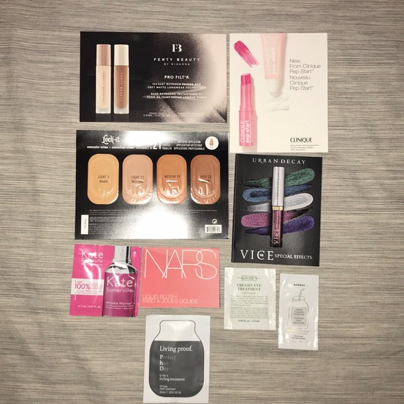 Sephora Deluxe 9 Samples + Festive Beauty Bag - Picture 6 of 7