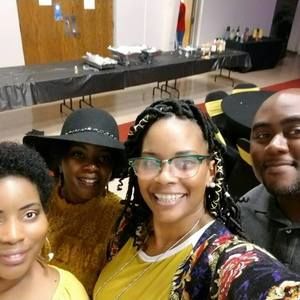 Meet your Posher, Edwina