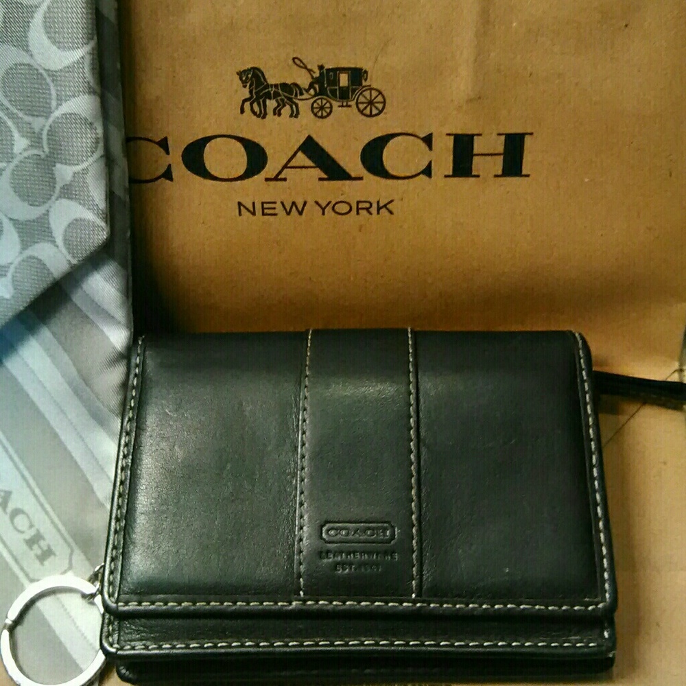 COACH Leather Expandable Wallet - Brown