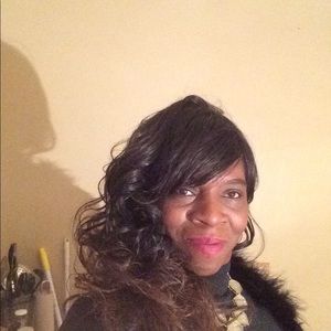 Meet your Posher, Candace