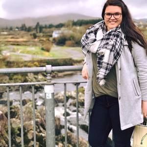 Meet your Posher, Desirae