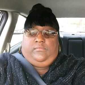 Meet your Posher, Tonya