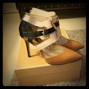 High heel shoes