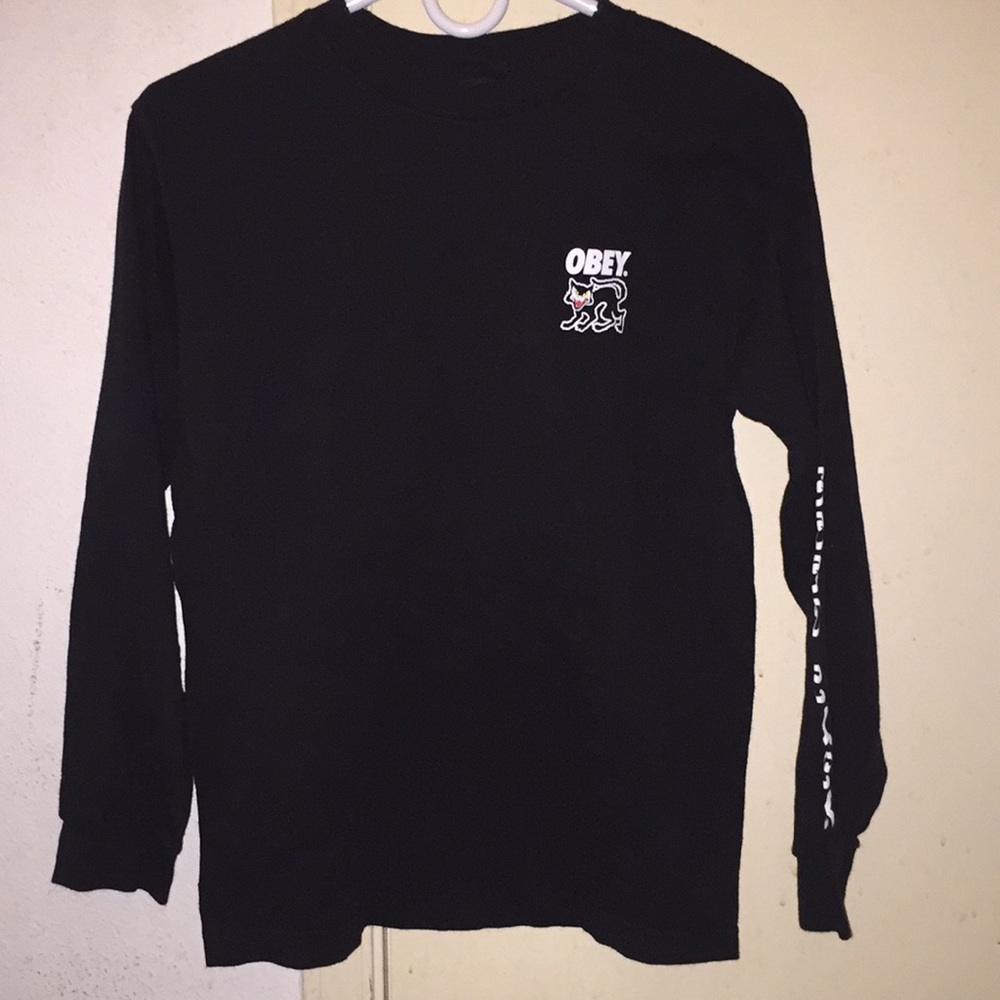 OBEY BLACK CAT LONG SLEEVE SHIRT‼️😤