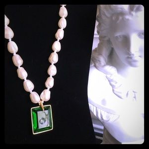 Kenneth J Lane Pearl necklace