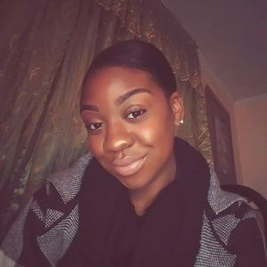Meet your Posher, Sachia