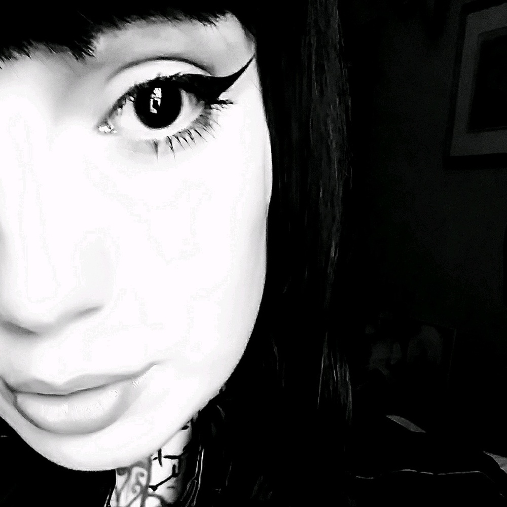 Meet your Posher, Desiree