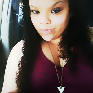 Meet your Posher, Shanae