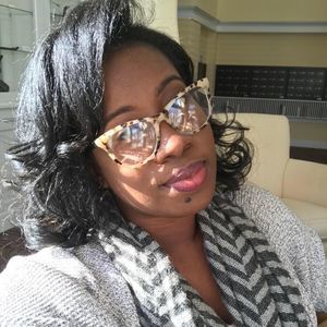 Meet your Posher, Alisha